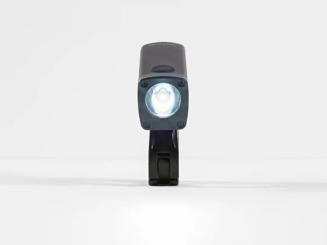 TREKのフロントライト Ion Pro RT 正面から
