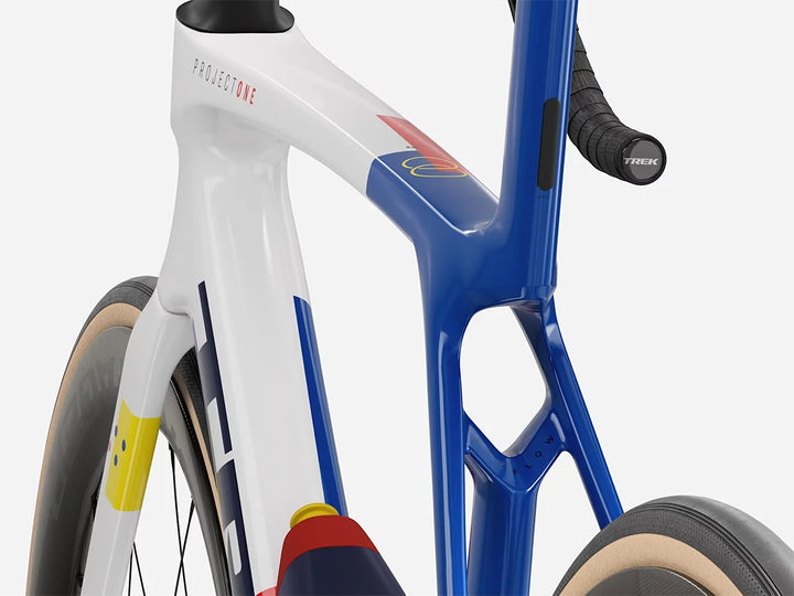 ブランド名：TREK、モデル名：Madone SLR 9 Gen 8、カラー名：lidl-trek Team Replica、年式：2026