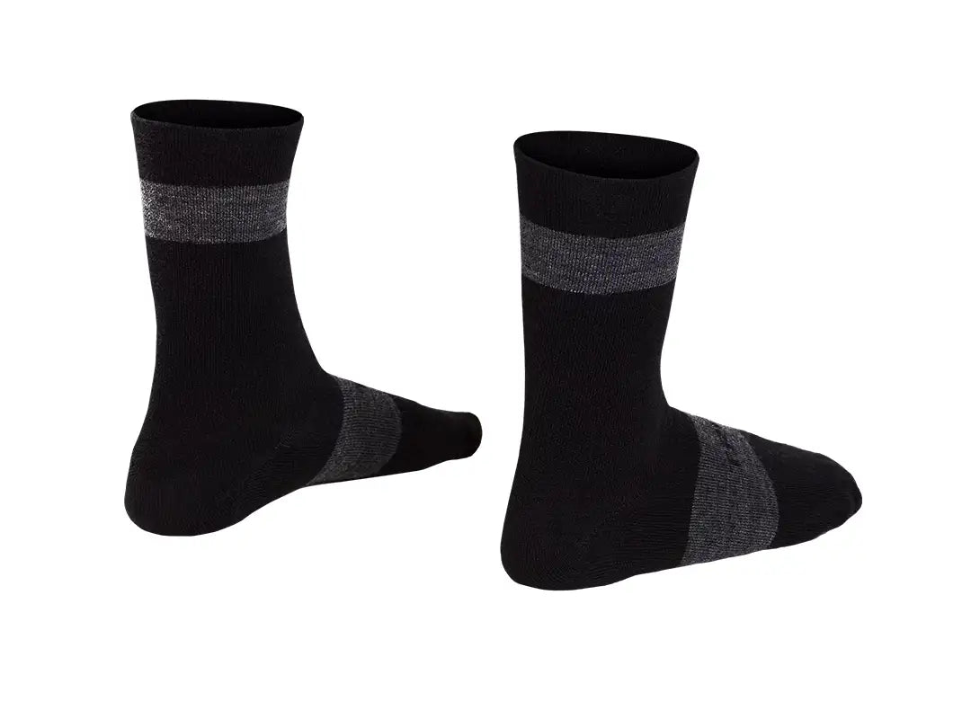 トレック Race Crew Merino Wool サイクリングソックス カラー：ブラックかかと側