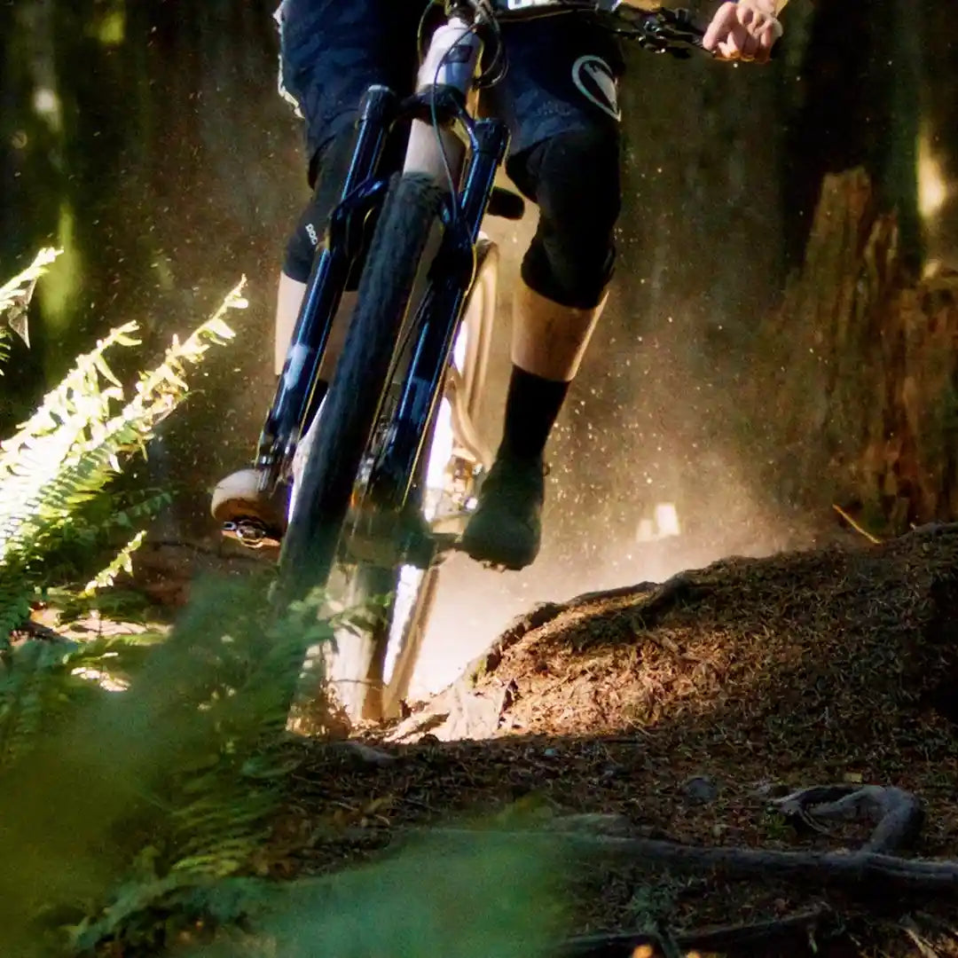 Wolf Tooth（ウルフトゥース）CTRL Trail Clipless Pedal でトレイルライド