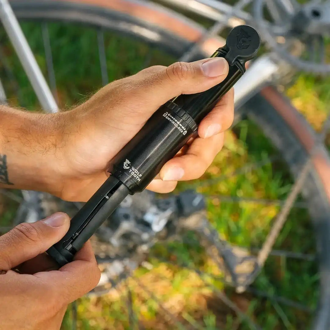 ウルフトゥース　フレンチバルブ　携帯ポンプ 40cc Wolftooth EnCase Pump for Clik Valve（ウルフトゥース エンケース