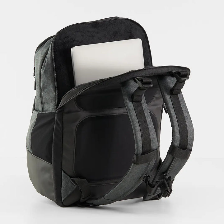 Bontrager Commuter Backpack（コミューターバックパック）