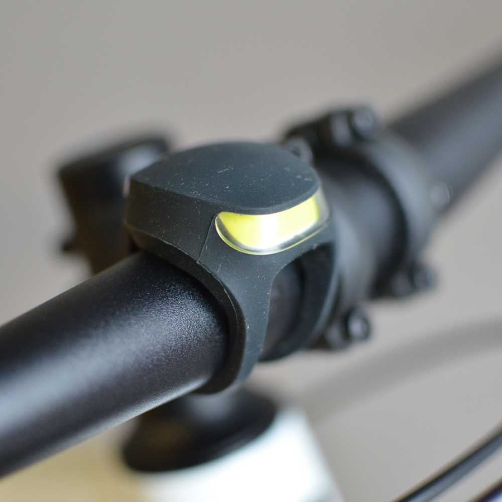 Knog FROG V3 FRONT シリコンボディかわいらしい超コンパクトな