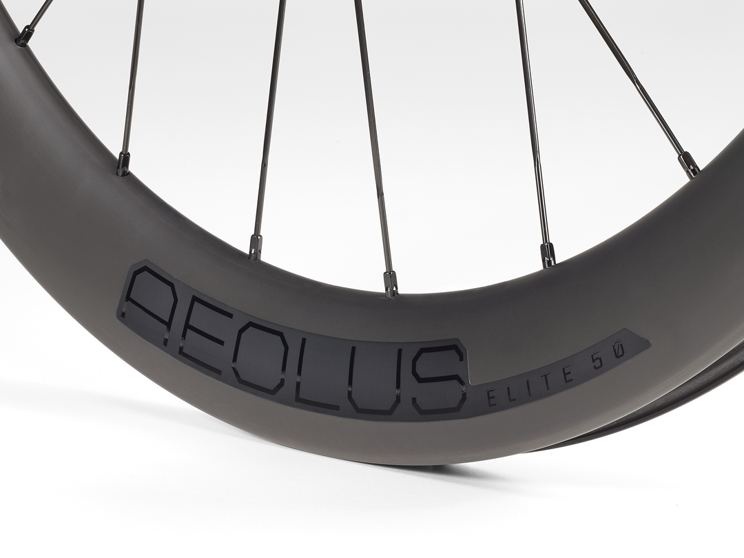 Bontrager Aeolus Elite 50 TLR Disc Road Wheel（アイオロス エリート 50 チューブレスレディ ディスク ロード ホイール）